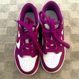 Nike Dunks Low Kids Purple and White Tennis Shoes EUC Size 12